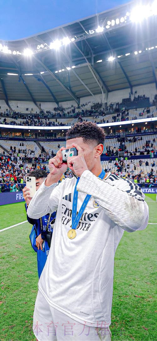 安帅:贝林厄姆需提升西语 不会要求前锋总是进球 安帅:贝林厄姆需提升西语 不会要求前锋总是进球